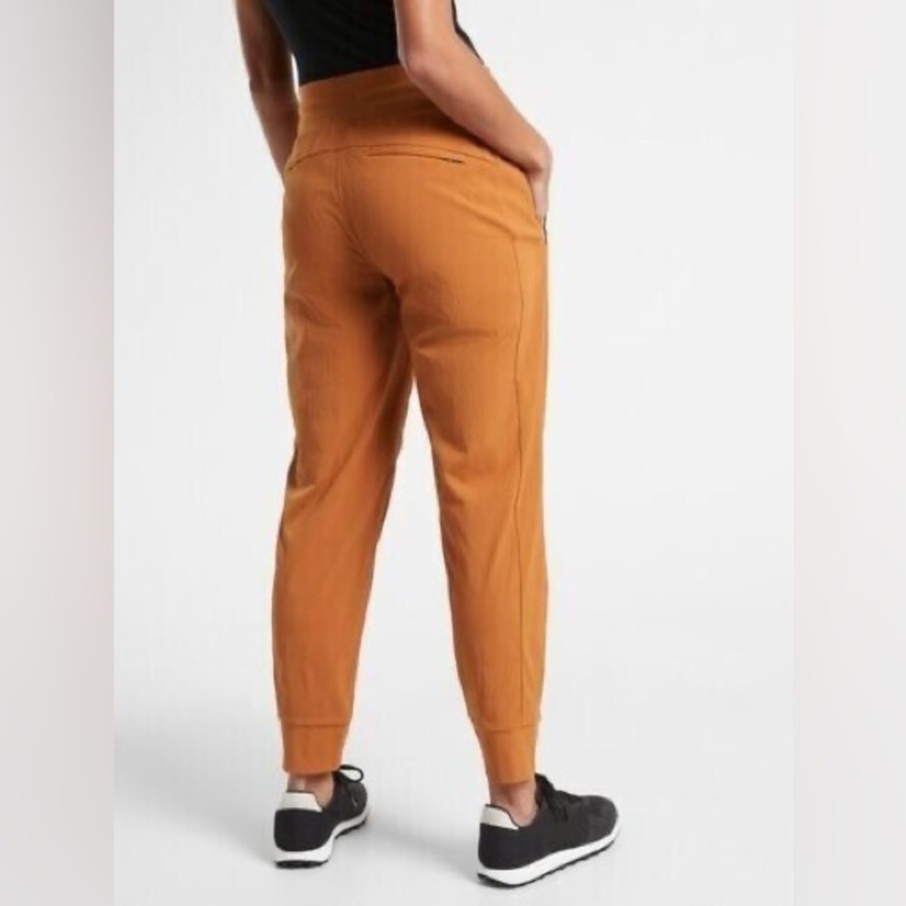 Athleta Trekkie North Jogger